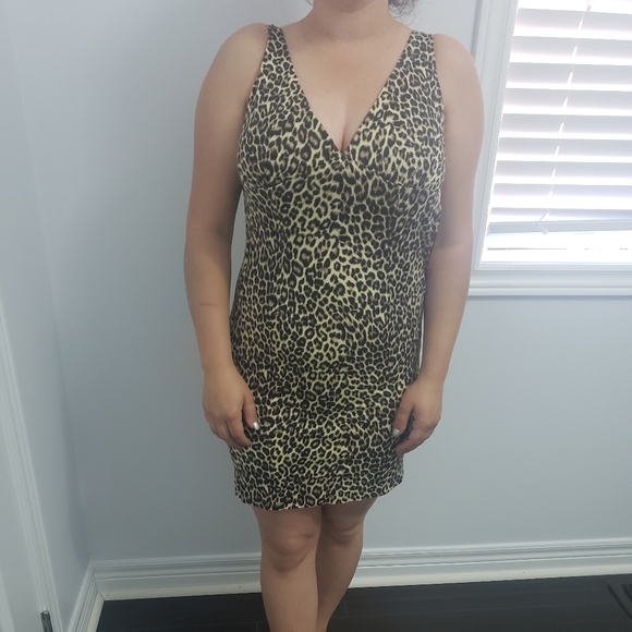 Dress - Picture 1 of 2